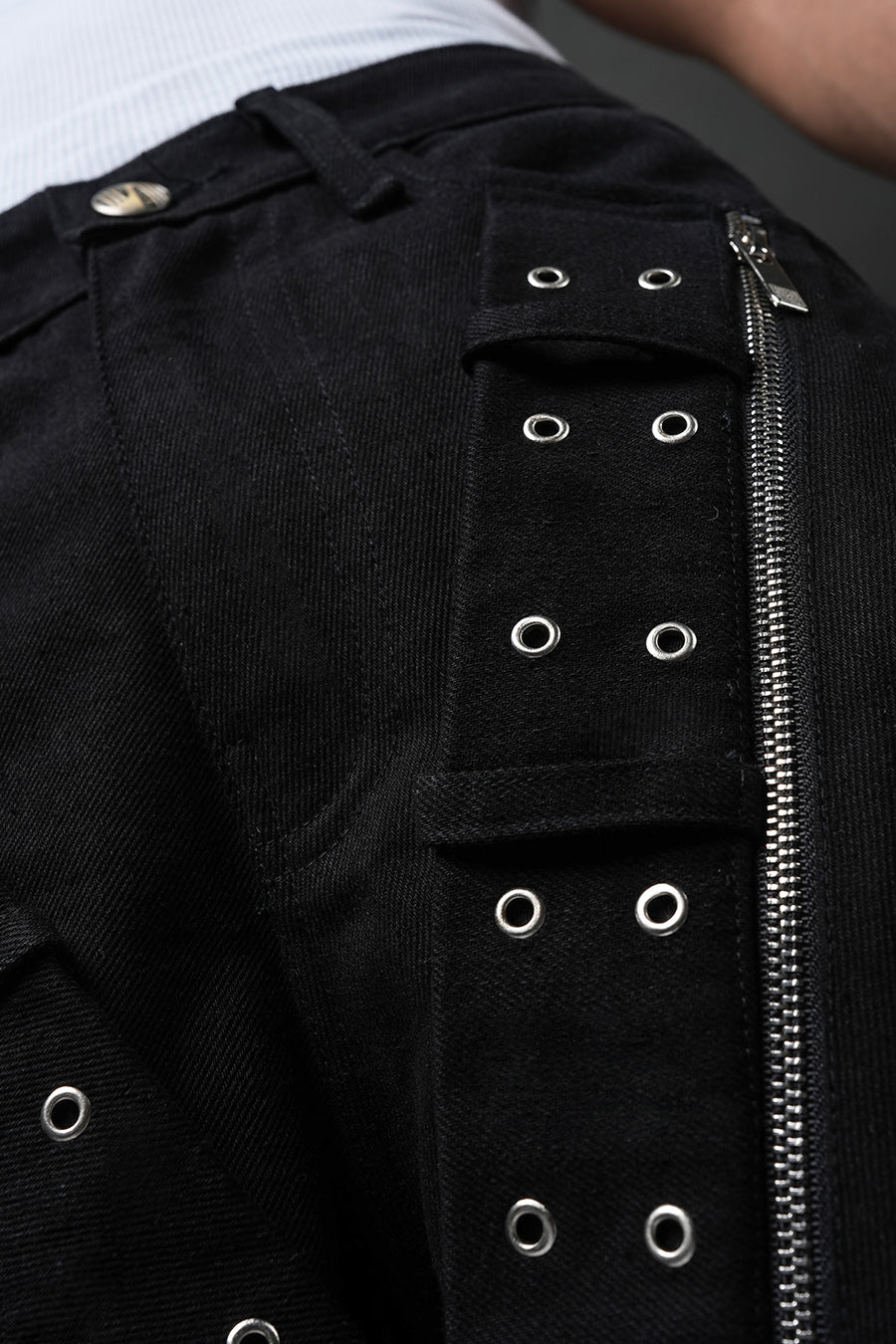 GROMMET FLARES