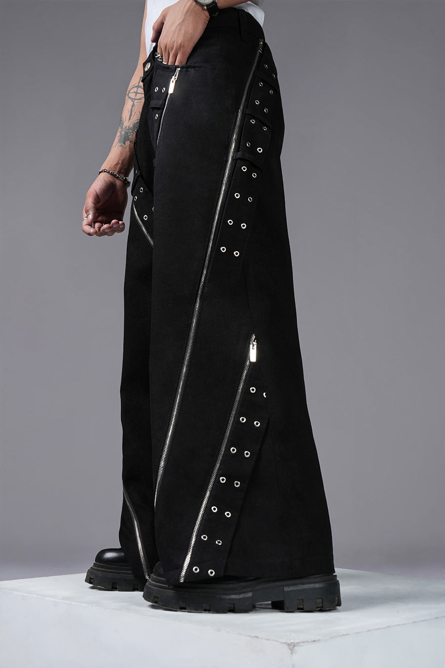 GROMMET FLARES