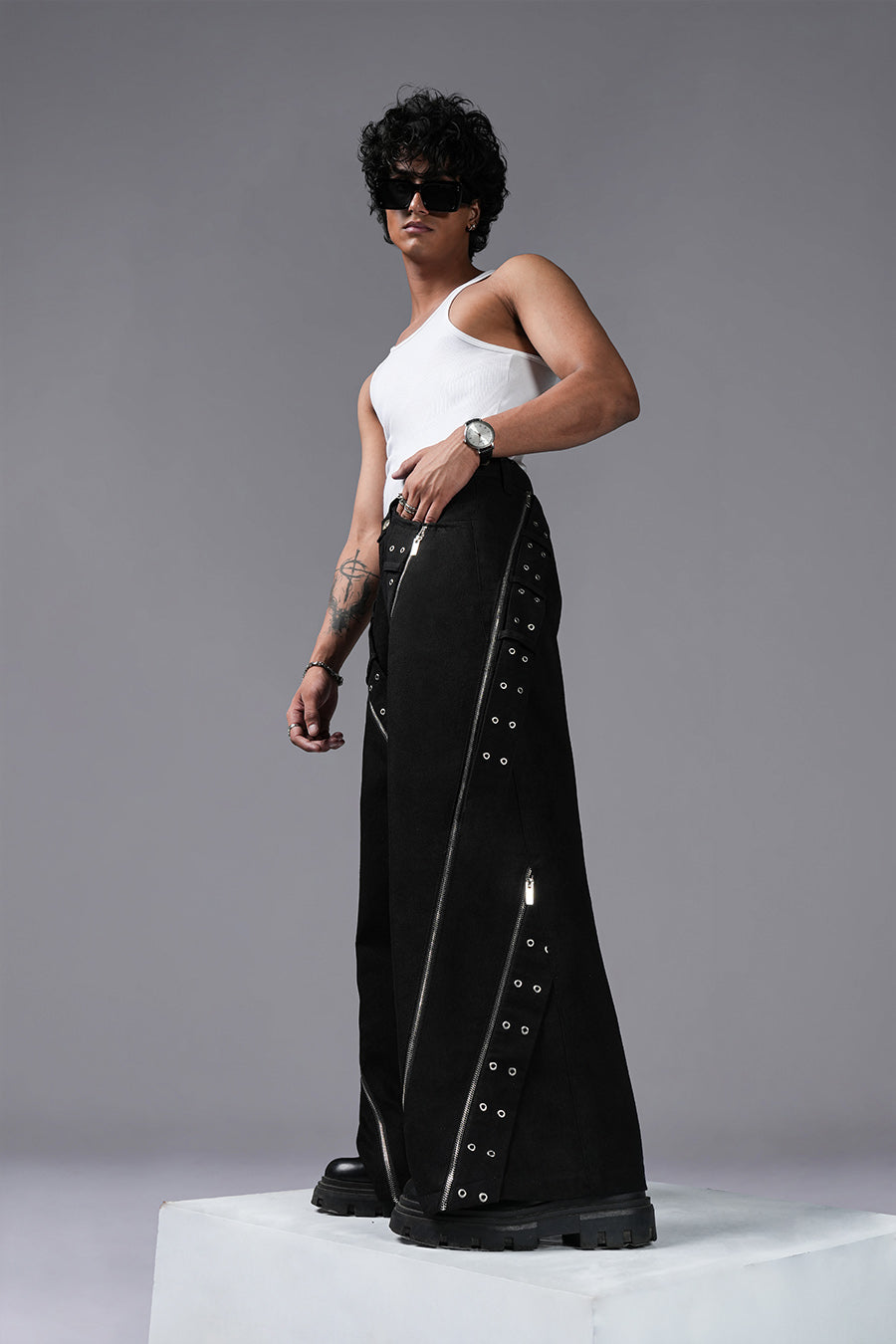 GROMMET FLARES